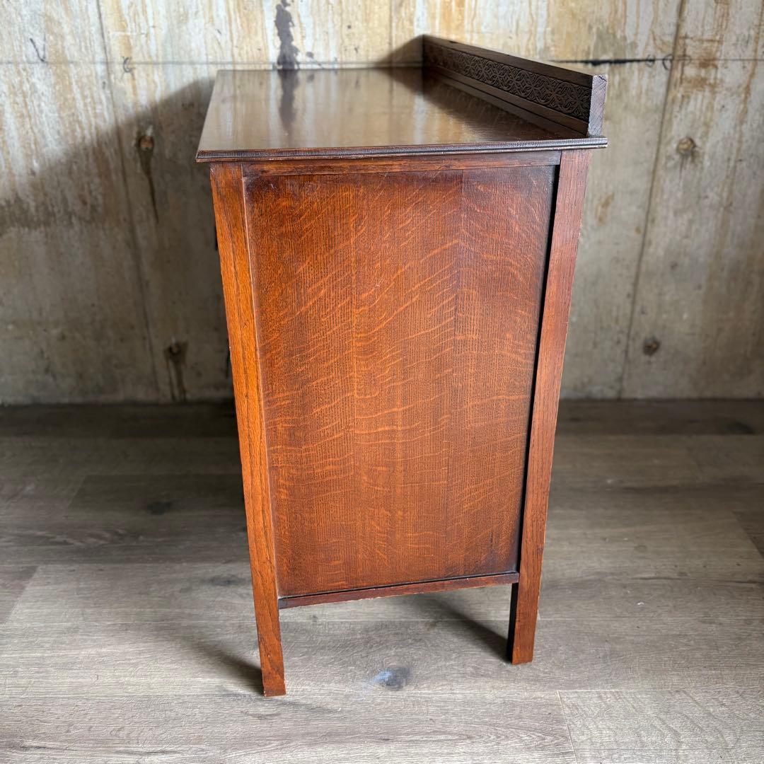 英国アンティーク　イギリスヴィンテージ　コンソールチェスト　サイドボード