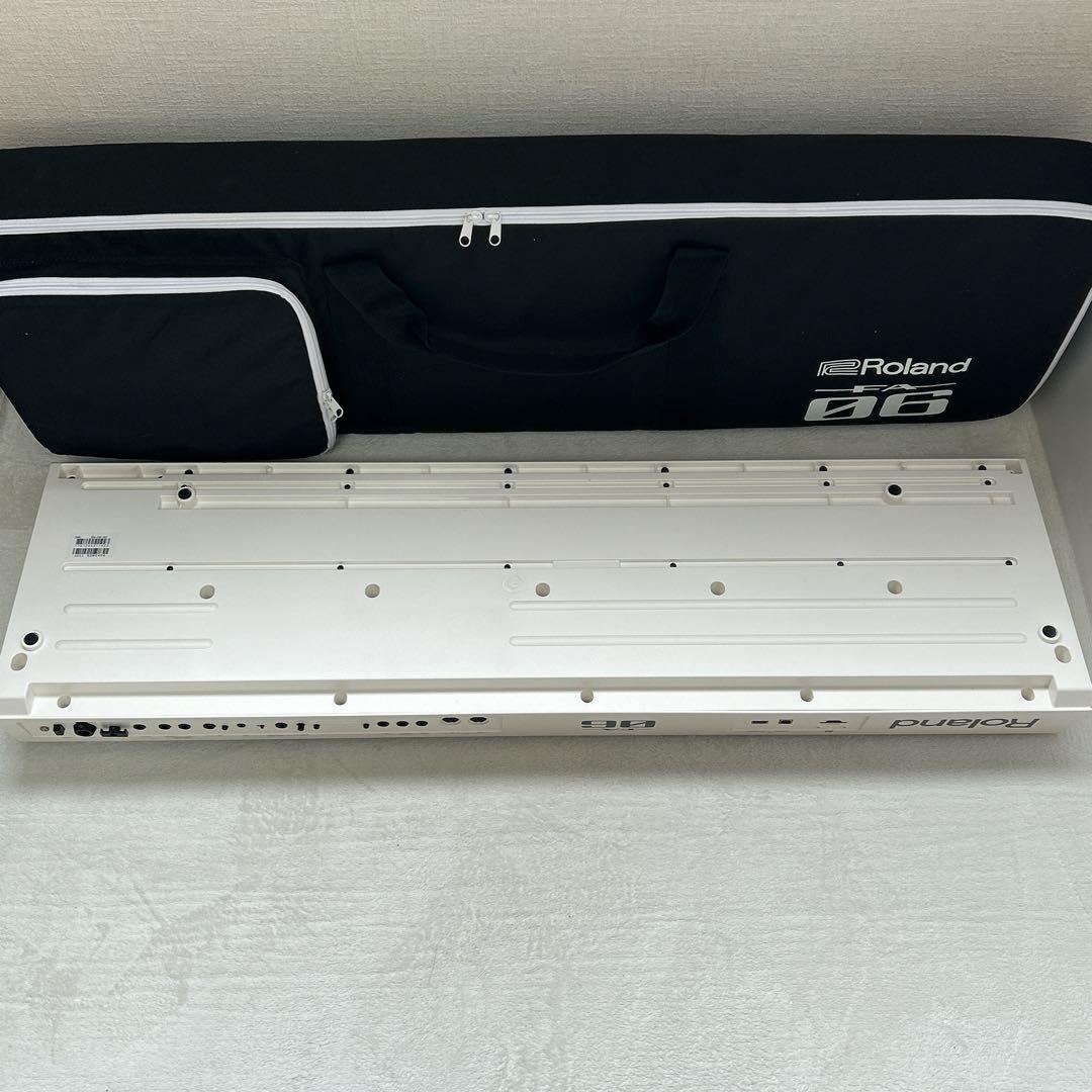 ROLAND FA-06-SC 限定カラー ホワイト SDHCカード ペダル付