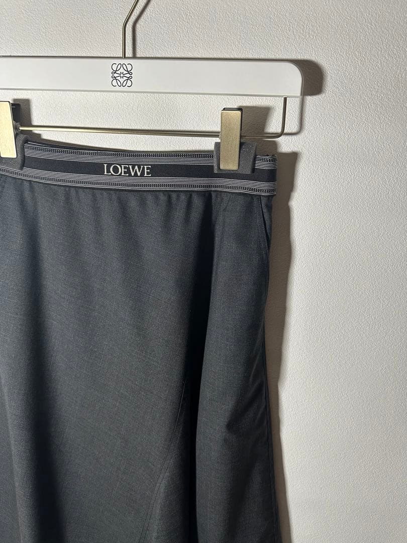 美品　ロエベ　春夏　スカート　アシンメトリー　膝下丈　グレー