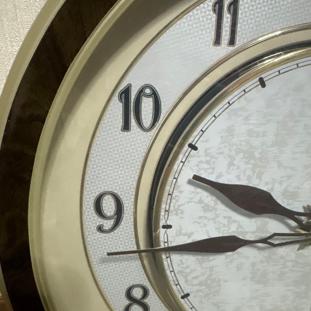 リズム スモールワールド 掛け時計 パルタージュ 4MN470RA からくり時計