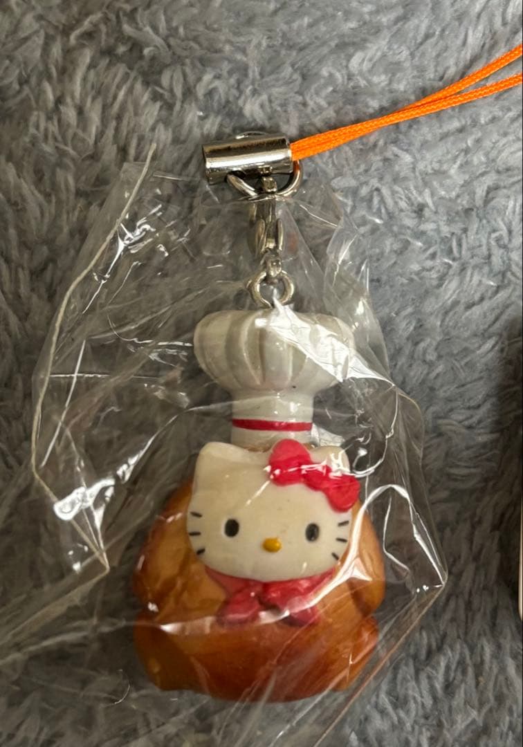 ハローキティ　キティ　ローソン　LAWSON コラボ　Lチキン　ストラップ　限定
