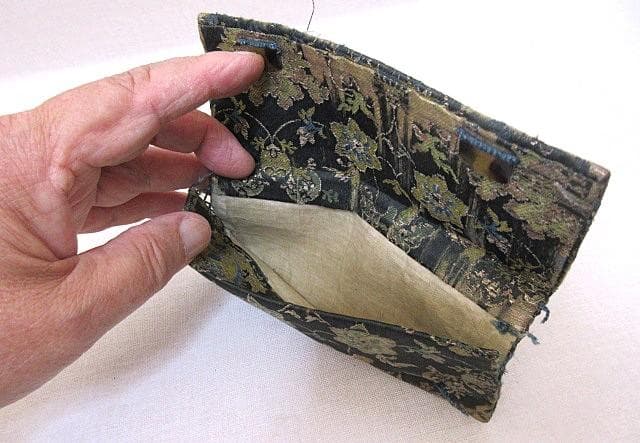 古いキセル・筒＆提げたばこ入れ１点 和柄小物入れ１点 金襴生地小物入れ２点