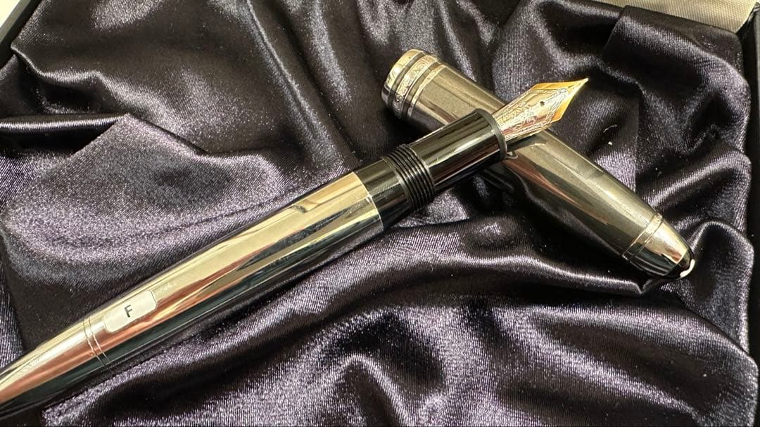 モンブラン万年筆 M 18K美品 箱付