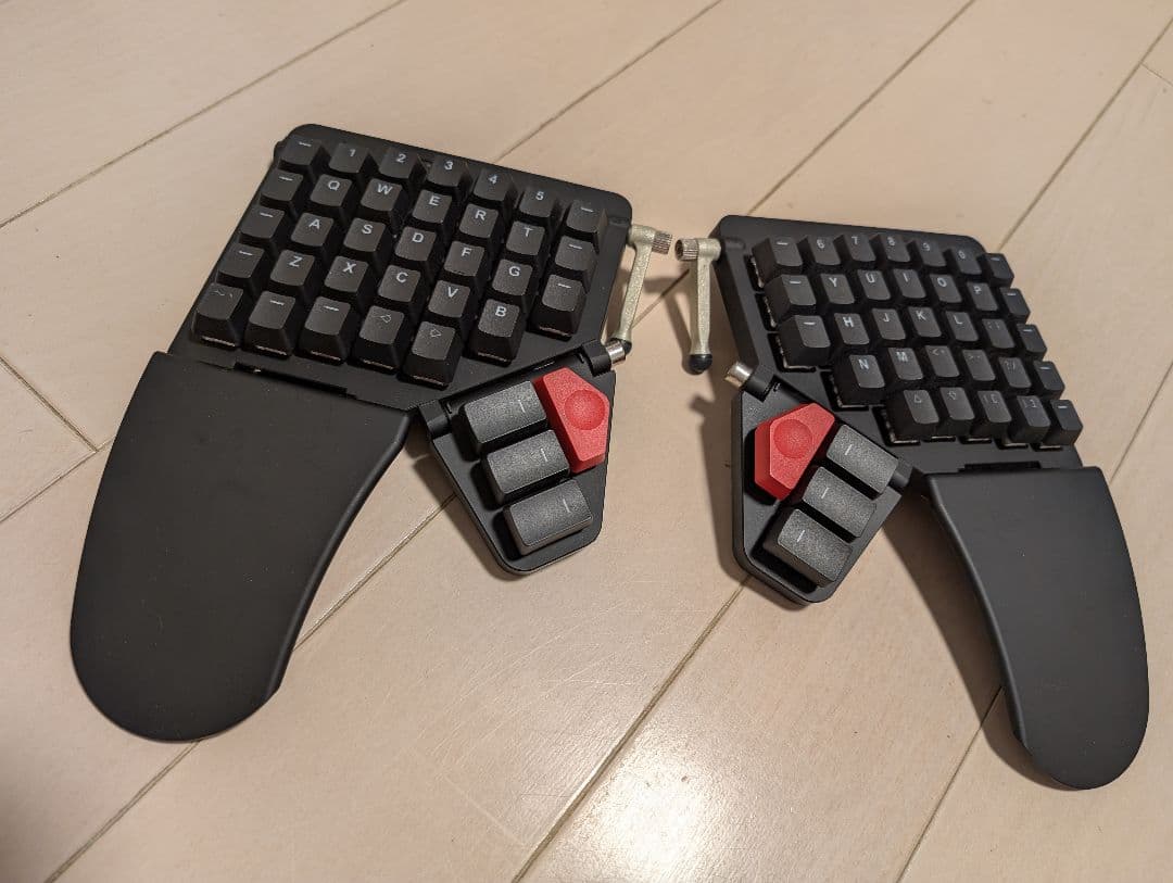 ZSA Moonlander Mark I 分割型プログラミングキーボード 銀軸
