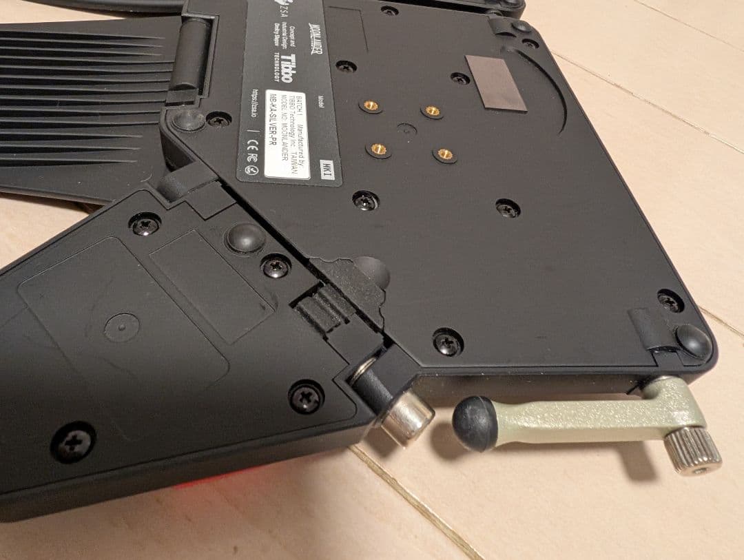 ZSA Moonlander Mark I 分割型プログラミングキーボード 銀軸