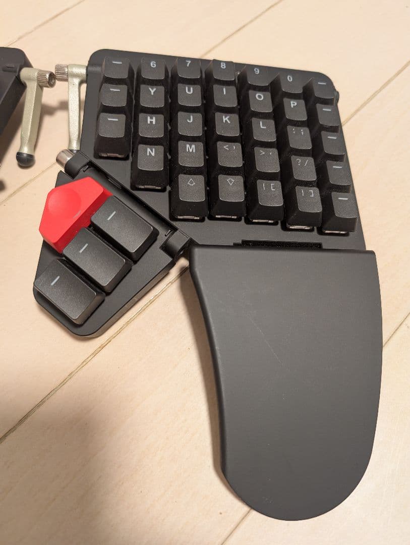 ZSA Moonlander Mark I 分割型プログラミングキーボード 銀軸