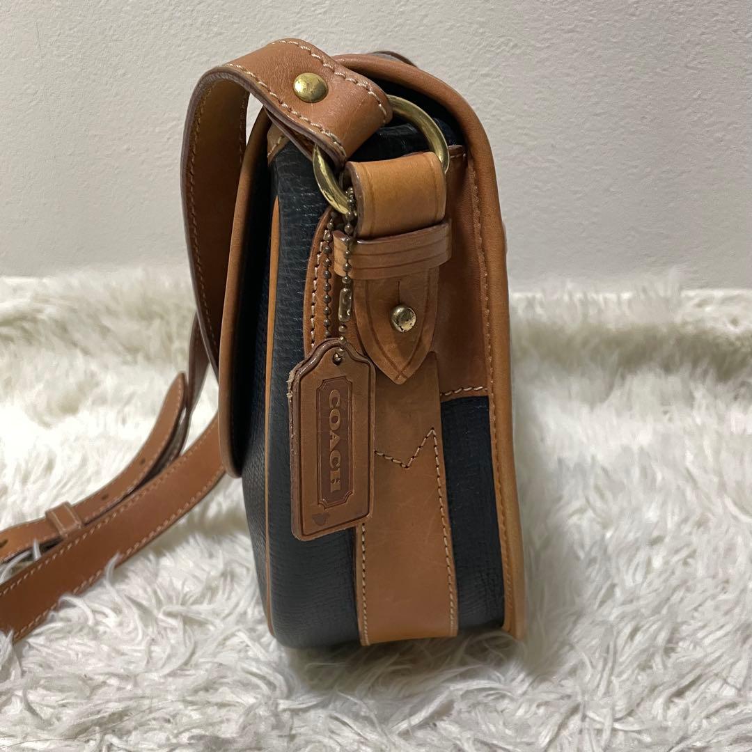 コーチ　ショルダーバッグ　バックル　イタリア製　ネイビー　オールレザー　シボ革