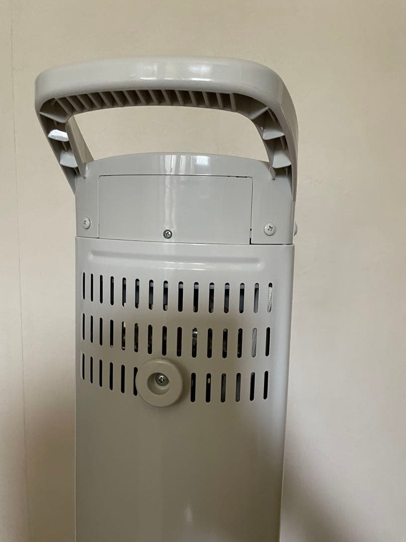 CORONAタワー型電気ヒーター ホワイト　コアヒートスリム遠赤外線電気ストーブ