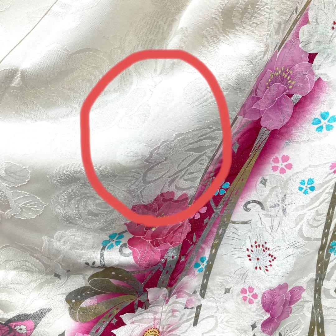 ☆中古品☆振袖　単品　正絹　白系花・蝶模様B級品汚れ有り振袖