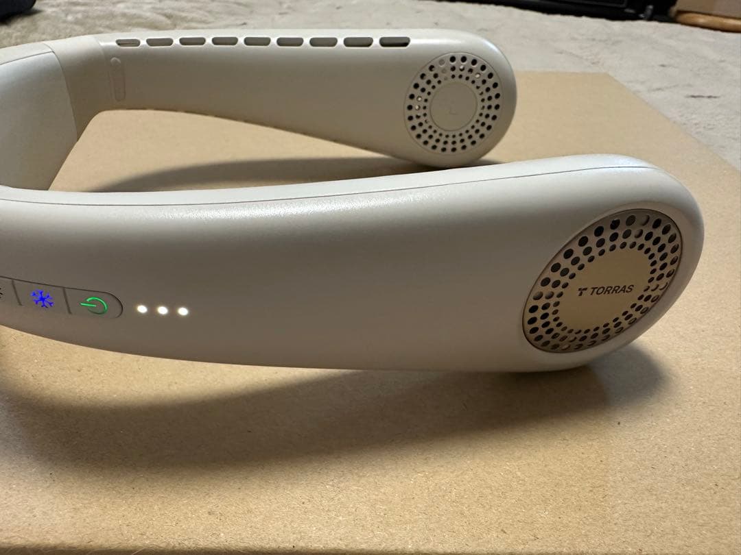 TORRAS ネッククーラー CooLiFY Air、ホワイト