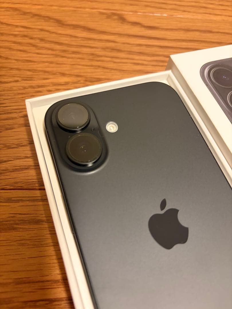 (美品) iPhone 16 128GB ブラック
