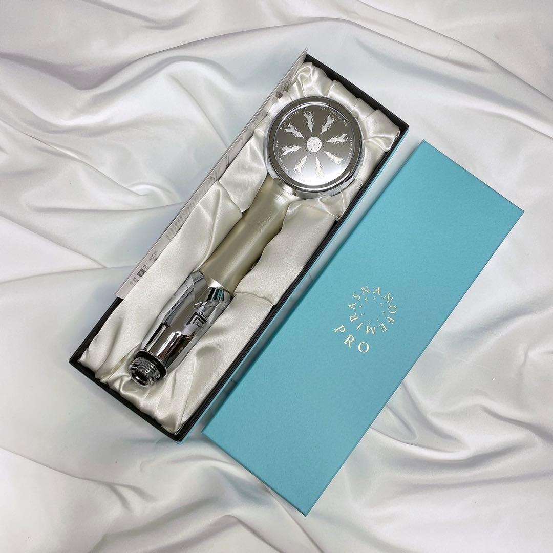 【新品】ナノフェミラス・プラス　プロ　シャワーヘッド　マイクロナノバブル　日本製