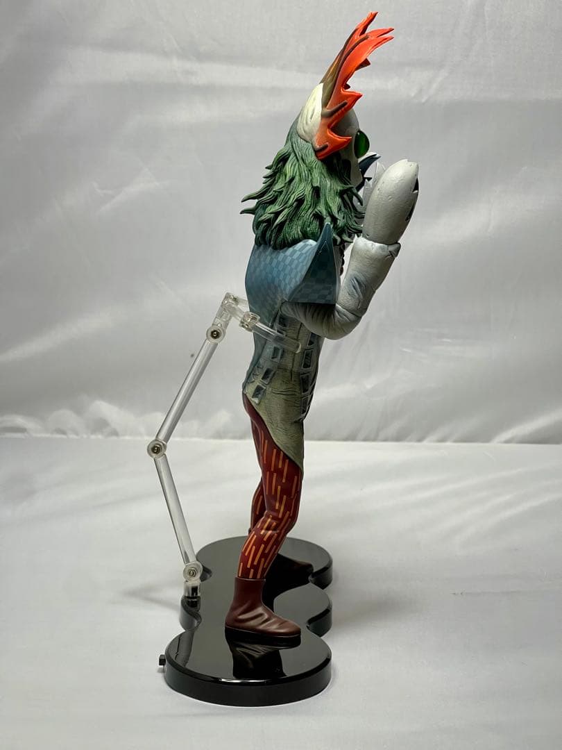 【年内取り下げ】大怪獣シリーズ ギロン人 発光 少年リック エクスプラス