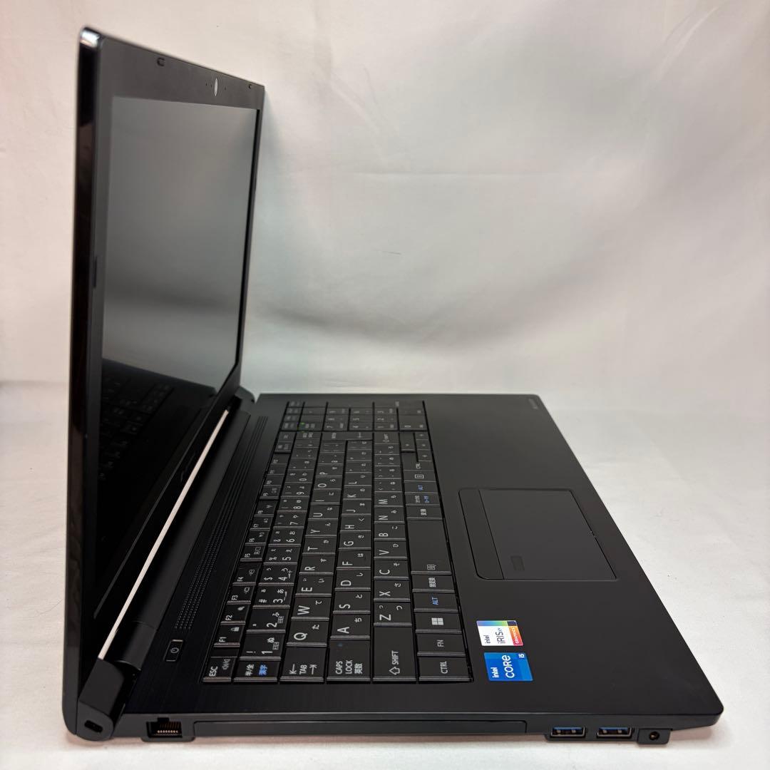 準美品 dynabook B55/HS 11世代 i5 15.6インチ フルHD