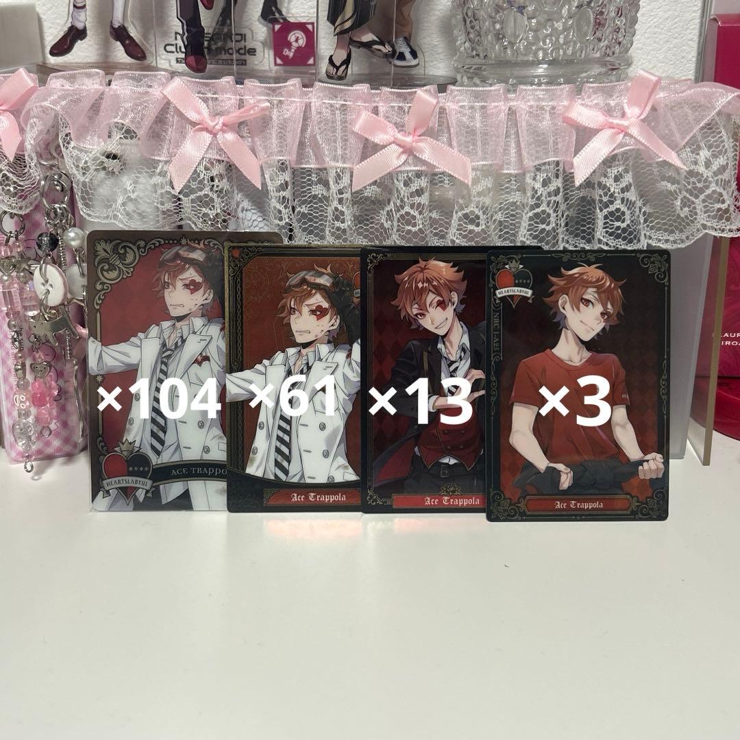ツイステ エース・トラッポラ カード 缶バッジ まとめ売り ハーツラビュル寮
