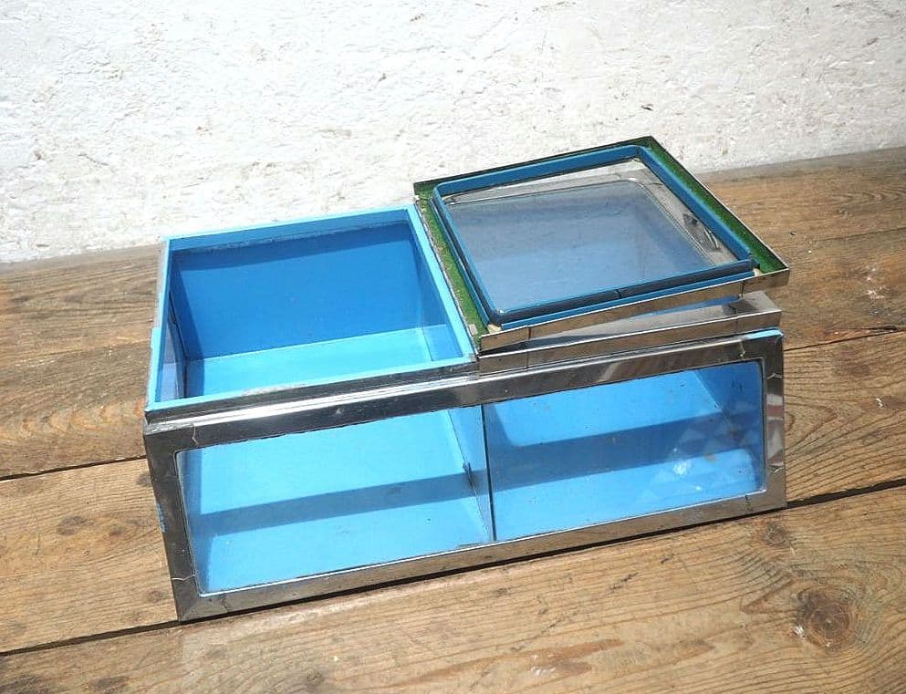 1328 昭和レトロな駄菓子屋のガラスケース　飾り棚　陳列棚　ビンテージ　古家具