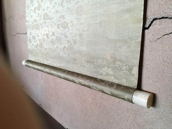 掛軸 湖畔雪景 絹本 銘あり 共箱 中古 古物 19.08.03-2.