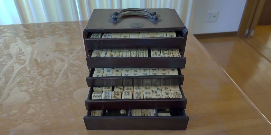 麻雀牌　アンティーク　骨牌　背竹