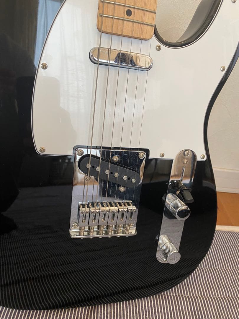 エレキギター テレキャスター スクワイヤー / フェンダー(ケース・備品付き)