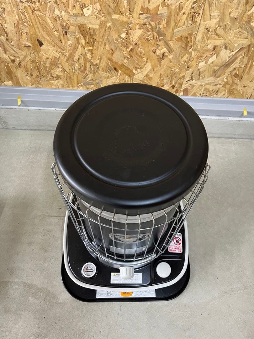 石油ストーブ　コロナ　CORONA 耐熱塗装済み