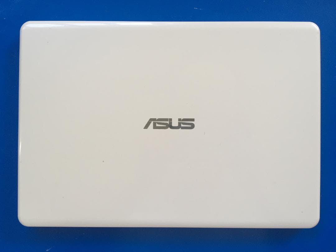 ASUS E406S 14型TFT液晶　薄型・コンパクト ノートパソコン