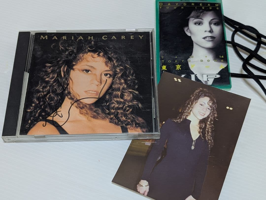 ヒ*ジ様 1996年来日公演　マライア・キャリー　サイン入りCD VIP パス