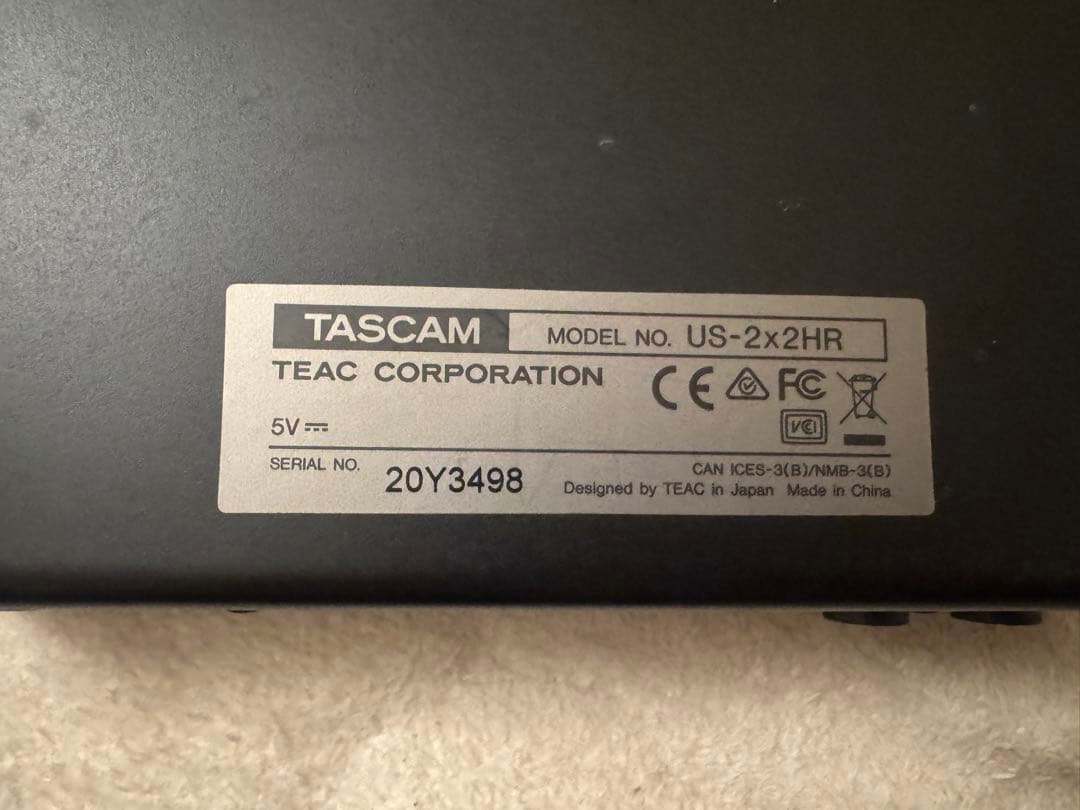 TASCAM オーディオインターフェース
