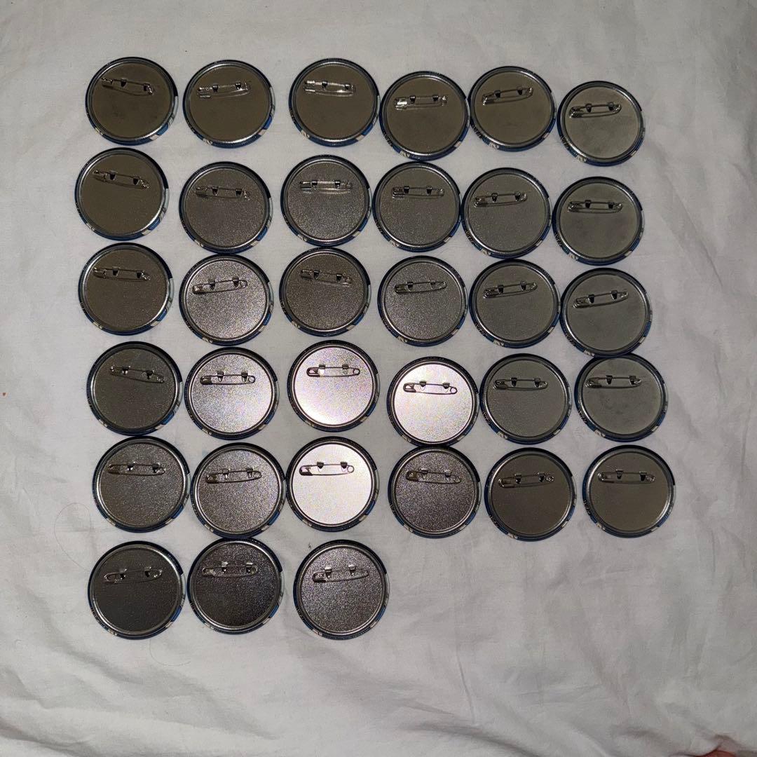 からぴちなおきり　桃祭り缶バッジ33個