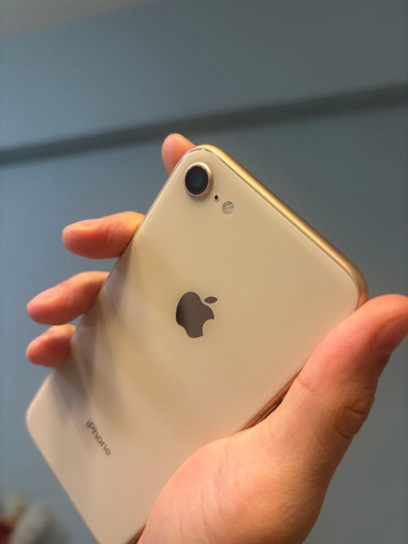 iPhone 8 64GB ゴールド SIMフリー 本体
