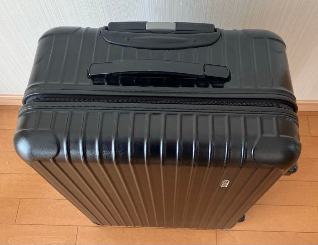 RIMOWAリモワ　ブラックキャリーケース