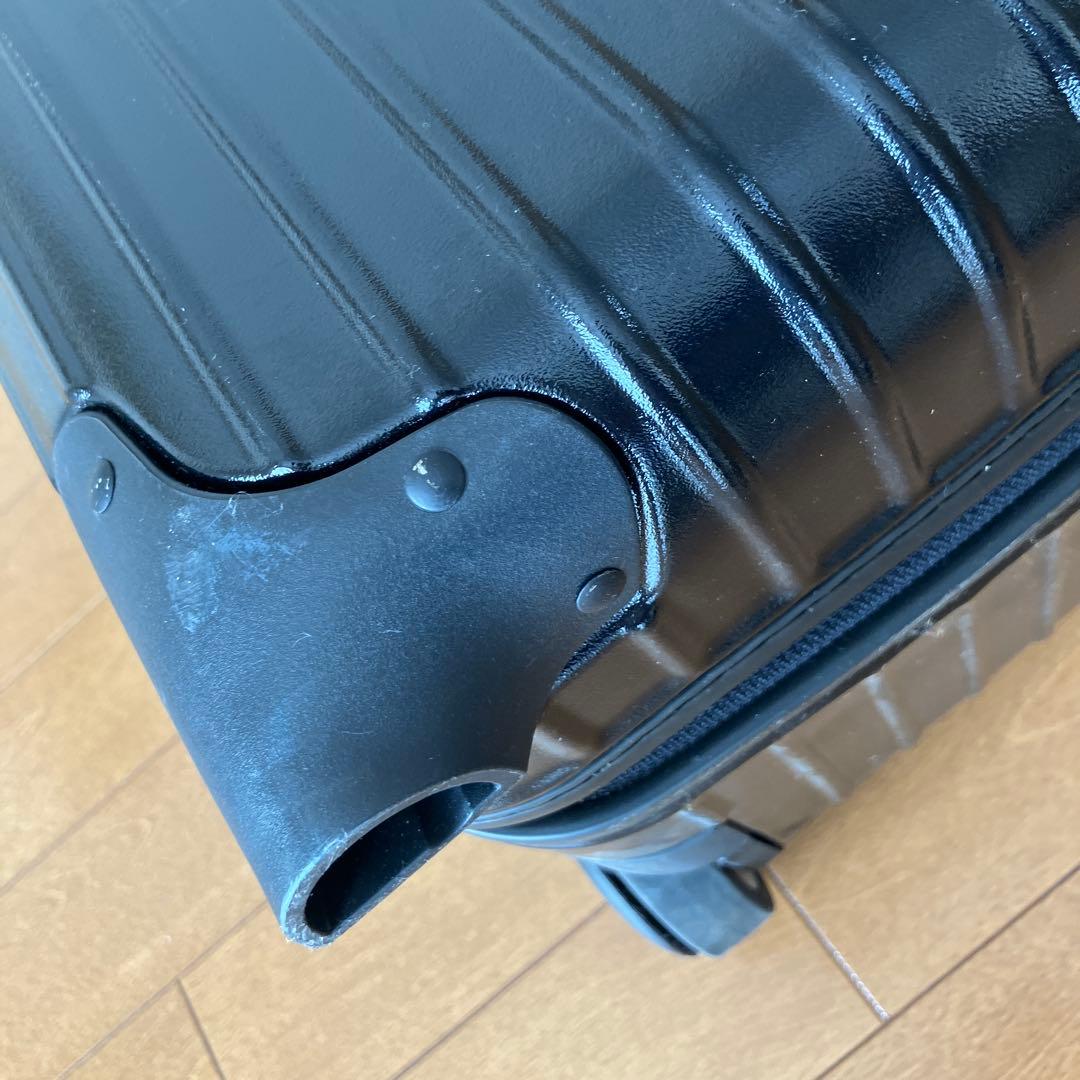 RIMOWAリモワ　ブラックキャリーケース