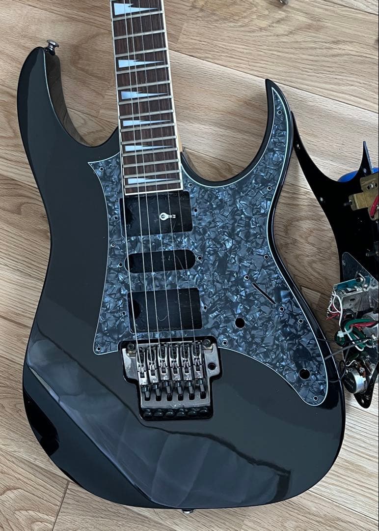 Ibanez RG350EX BK ピックガード2枚付属(おまけ)