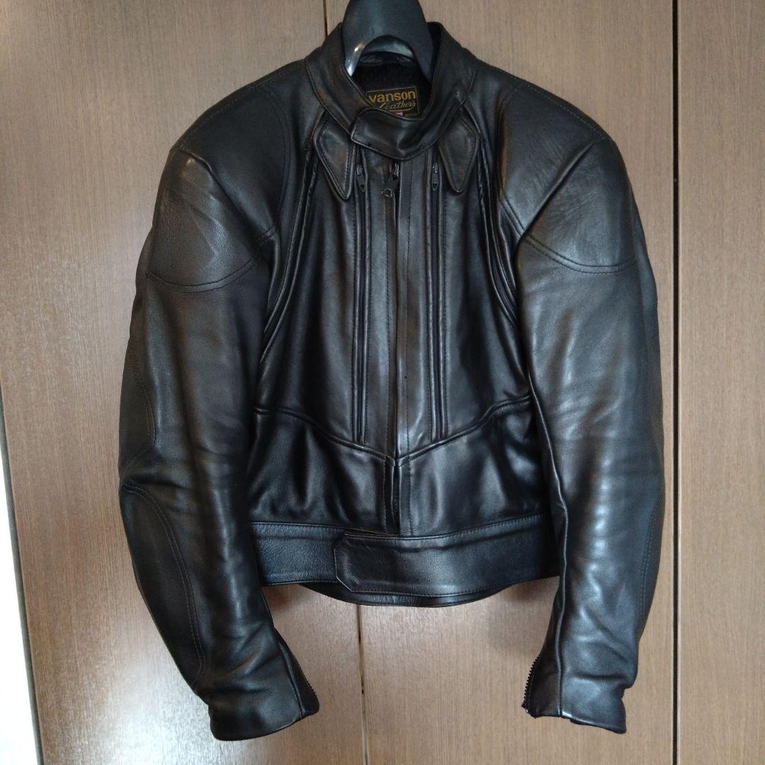 バンソン　レザーライダースジャケット　プロテクター付　黒色　42　大きめサイズ