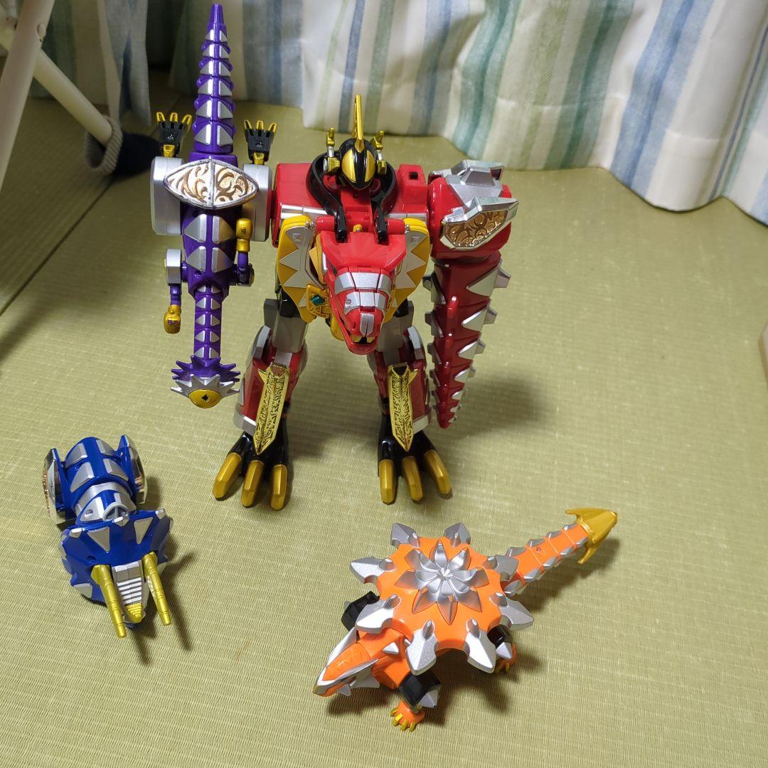 アバレンジャー　アバレンオー　アンキロベイルス　バキケロナグルス　トリケラトプス