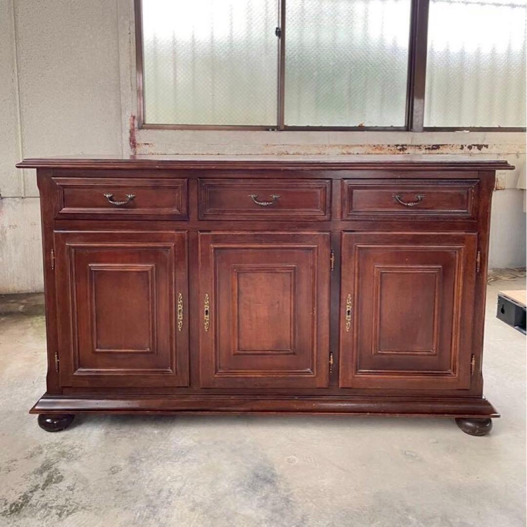 イギリス製　丸脚　高級　サイドボード　　キャビネット