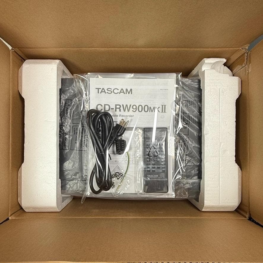 ◆美品・CD再生履歴0時間◆TASCAM CDレコーダー CD-RW900MK2