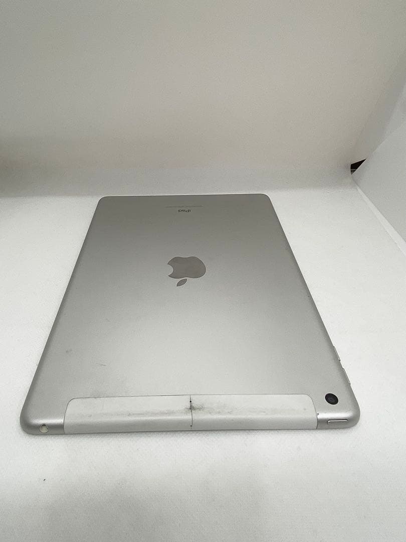 ア*ー様 iPad 第6世代 本体 バッテリー95% 53489