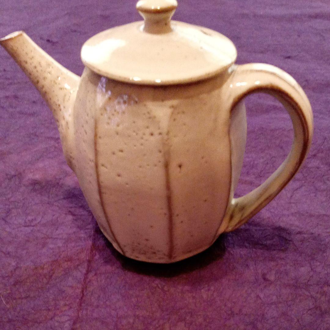 福光焼　白釉面取ポット