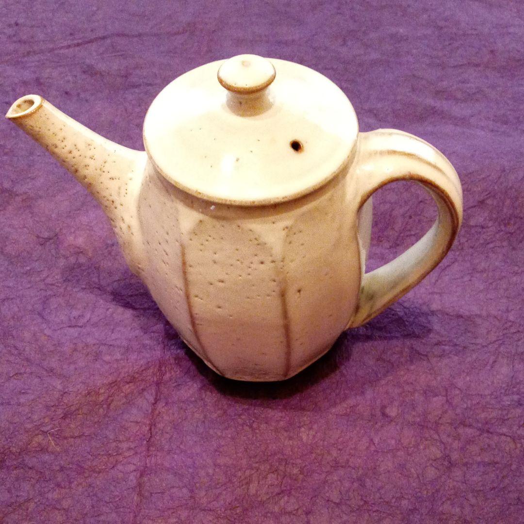 福光焼　白釉面取ポット