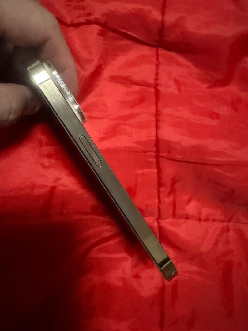 美品 iPhone14 pro ゴールド 256GB 77% SIMフリー