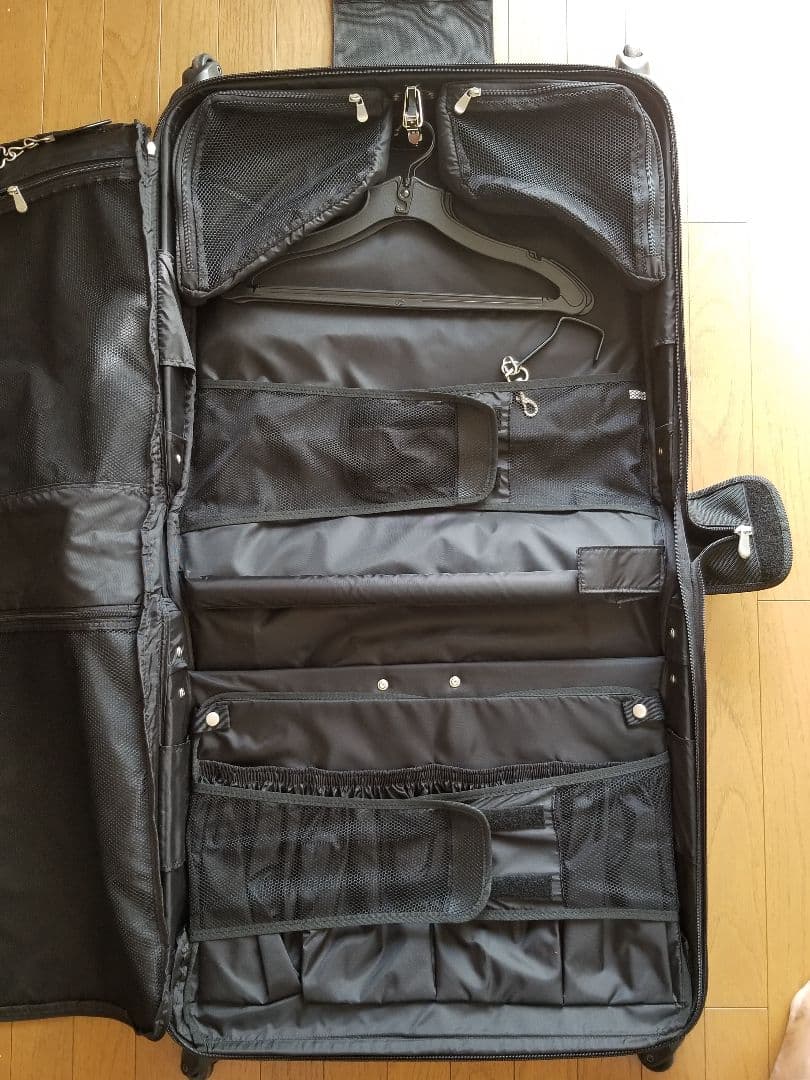 JALパイロットの荷物