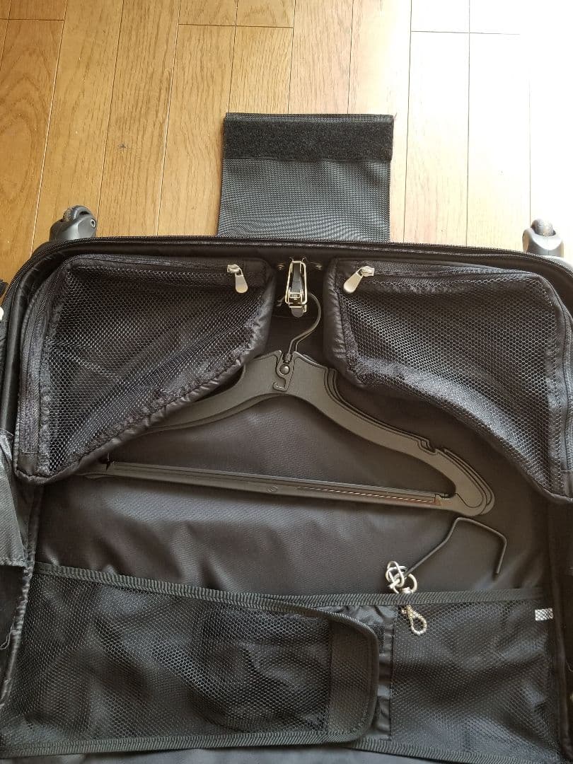 JALパイロットの荷物