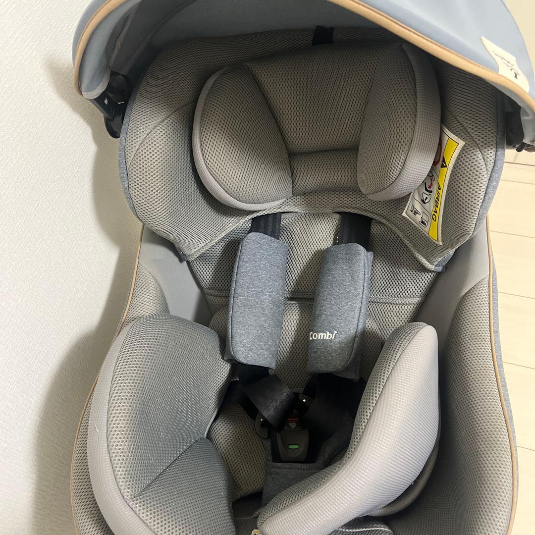 Combi チャイルドシート クルムーブ　ISOFIX